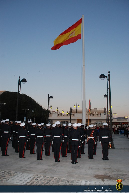 Arriado de bandera Solemne en Cartagena